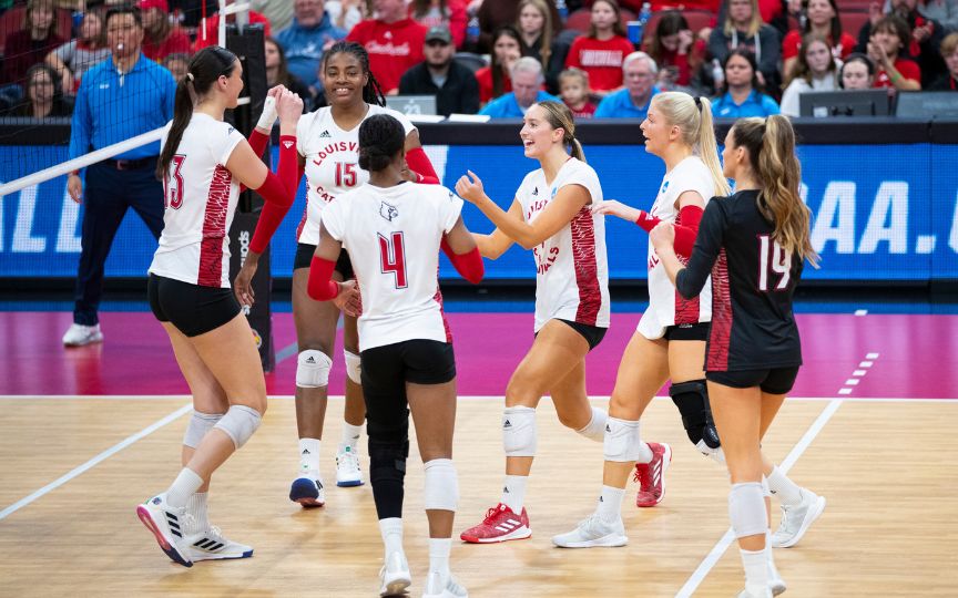 Louisville Volleyball vs Pitt